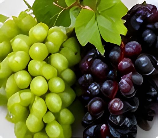 Green and black grapes stored and handled at Nehjit Agro